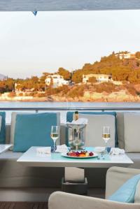 GEORGE-FIVE yacht charter: GEORGE FIVE - photo 41