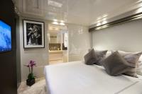 GEORGE-FIVE yacht charter: VIP CABIN 2