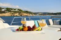 GEORGE-FIVE yacht charter: GEORGE FIVE - photo 20