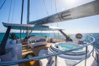 CARTOUCHE yacht charter: Jacuzzi - Â© Stuart Pearce