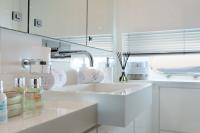 SUN-ANEMOS yacht charter: VIP Bathroom