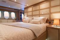 SUN-ANEMOS yacht charter: Master stateroom