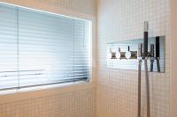 SUN-ANEMOS yacht charter: VIP Bathroom - Details