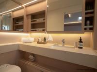 KAJIKIA yacht charter: KAJIKIA guests bathroom