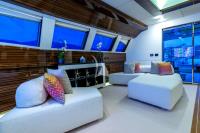 GEMS-II yacht charter: sky lounge