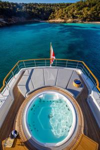 DELTA-ONE yacht charter: DELTA ONE - photo 12