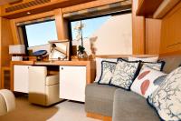 TENACITY yacht charter: Master Cabin