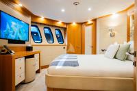 TENACITY yacht charter: Double Cabin