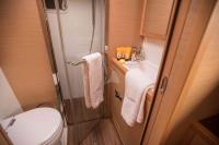 SOLEANIS-II yacht charter: Starboard double bathroom