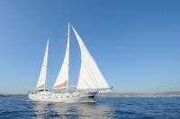 QUEEN-OF-SALMAKIS yacht charter: QUEEN OF SALMAKIS - photo 2