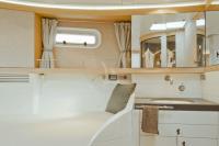 HELENE yacht charter: En suite facilities