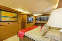 JAJARO yacht charter: Master cabin