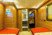 JAJARO yacht charter: Twin cabin