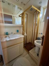 CIKILA yacht charter: Master bathroom