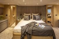 SUMMER-FUN yacht charter: Master Cabin