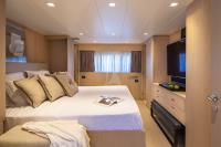 SUMMER-FUN yacht charter: VIP on Main Deck