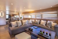 SUMMER-FUN yacht charter: Saloon