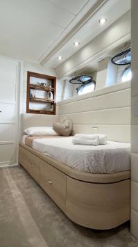 LA-CHICCA yacht charter: LA CHICCA - photo 15