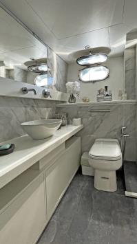 LA-CHICCA yacht charter: LA CHICCA - photo 6