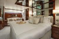 GRACE yacht charter: Master Cabin
