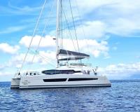 LOOMA yacht charter: LOOMA - At anchor