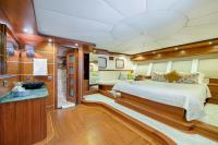 DRAGONFLY yacht charter: DRAGONFLY - photo 22