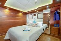 DRAGONFLY yacht charter: DRAGONFLY - photo 24