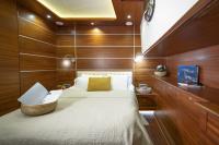 DRAGONFLY yacht charter: DRAGONFLY - photo 28