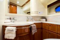 PIOLA yacht charter: Twin en-suite