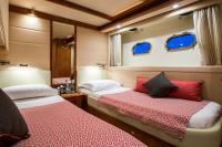 PIOLA yacht charter: Twin cabin I