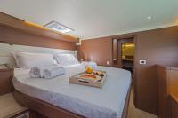 SUMMER-STAR yacht charter: Cabins