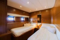 MY-WAY yacht charter: Twin Cabin