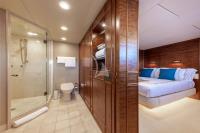 TAHI yacht charter: Guest Double Ensuite