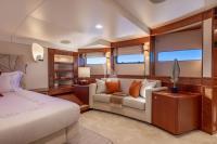 TAHI yacht charter: Master Suite
