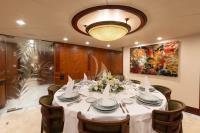 TAHI yacht charter: Main Deck dining