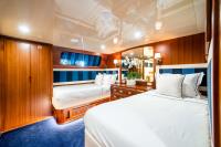 WIND-OF-FORTUNE yacht charter: Twin Suite