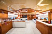 WIND-OF-FORTUNE yacht charter: Salon