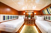 WIND-OF-FORTUNE yacht charter: Twin Suite