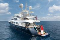 COME-PRIMA yacht charter: COME PRIMA at anchor