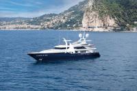 COME-PRIMA yacht charter: COME PRIMA at anchor