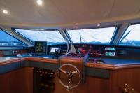 MEDUSA yacht charter: Raised pilot house