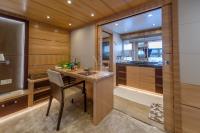 DON-MICHELE yacht charter: Owner further view