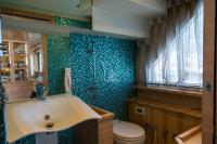 DON-MICHELE yacht charter: Daily toilet