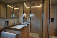 DON-MICHELE yacht charter: Double suite's toilet