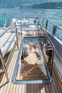 DON-MICHELE yacht charter: Stairs