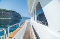 DON-MICHELE yacht charter: Walk around