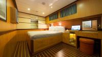 SERENITY-86 yacht charter: VIP CABIN