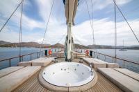 BLUE-HEAVEN yacht charter: BLUE HEAVEN - photo 8