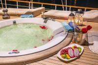 BLUE-HEAVEN yacht charter: BLUE HEAVEN - photo 7