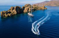 BLUE-HEAVEN yacht charter: BLUE HEAVEN - photo 2